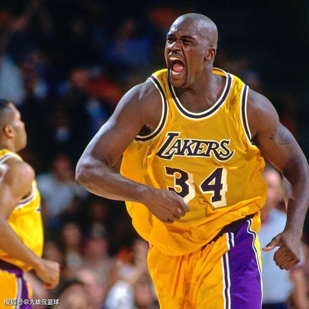 英超联赛周最佳球员：费尔南德斯获得满分10分（英超周最佳出炉：费尔南德斯获评满分10分）