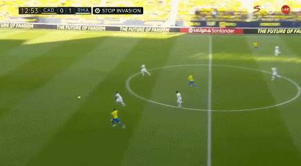 记者：阿德耶米决定明夏离开德甲，曼联、切尔西均有意