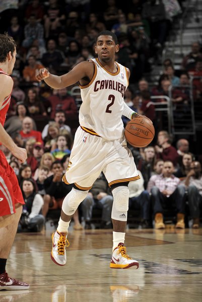 安布：在没中锋的情况下，普利希奇搭莱奥可能存在兼容问题（安布：无中锋时，普利希奇与莱奥的搭档或存兼容隐患）