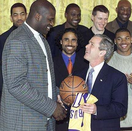 比利亚雷亚尔中场新星崛起：未来的丹尼·帕雷霍和托马斯·帕特（比利亚雷亚尔中场新秀崛起：有望接班帕雷霍与托马斯·帕尔特伊）