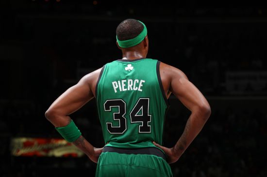 浦项铁人主帅：部分中后卫未能随队出征，其他球员可填补空缺（浦项铁人主帅：部分中卫缺席客场之旅，其余球员将顶上补缺）