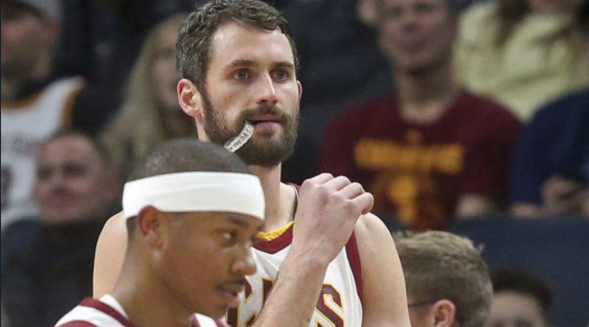 利兹联主帅：战胜蓝军让球队重获信心，利物浦能拿到欧冠席位（利兹联主帅：击败蓝军重振士气，利物浦有望锁定欧冠名额）