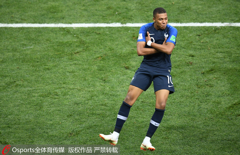 萨拉赫利物浦生涯对阵10支球队进球上双，成队史第二人