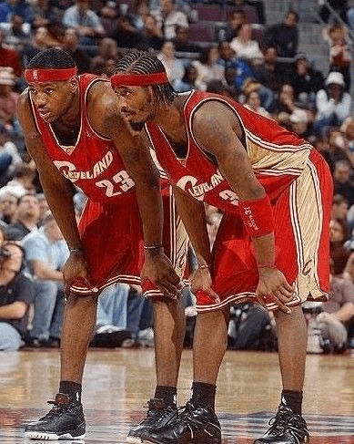 WTT总决赛：王楚钦4-3逆转战胜松岛辉空，晋级八强（WTT总决赛：王楚钦上演4-3逆转击败松岛辉空，挺进八强）